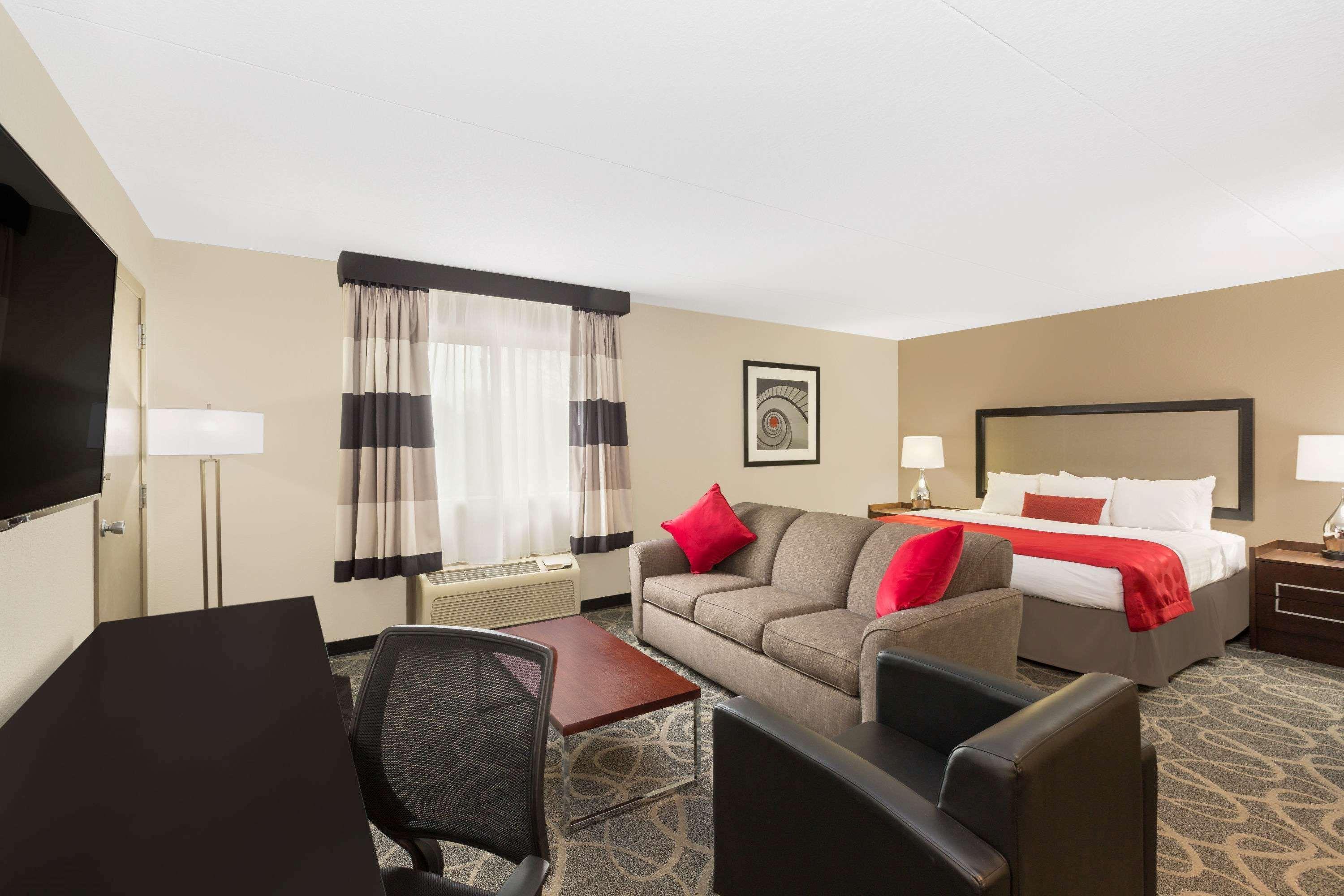 Clarion Inn Des Moines Airport Екстер'єр фото