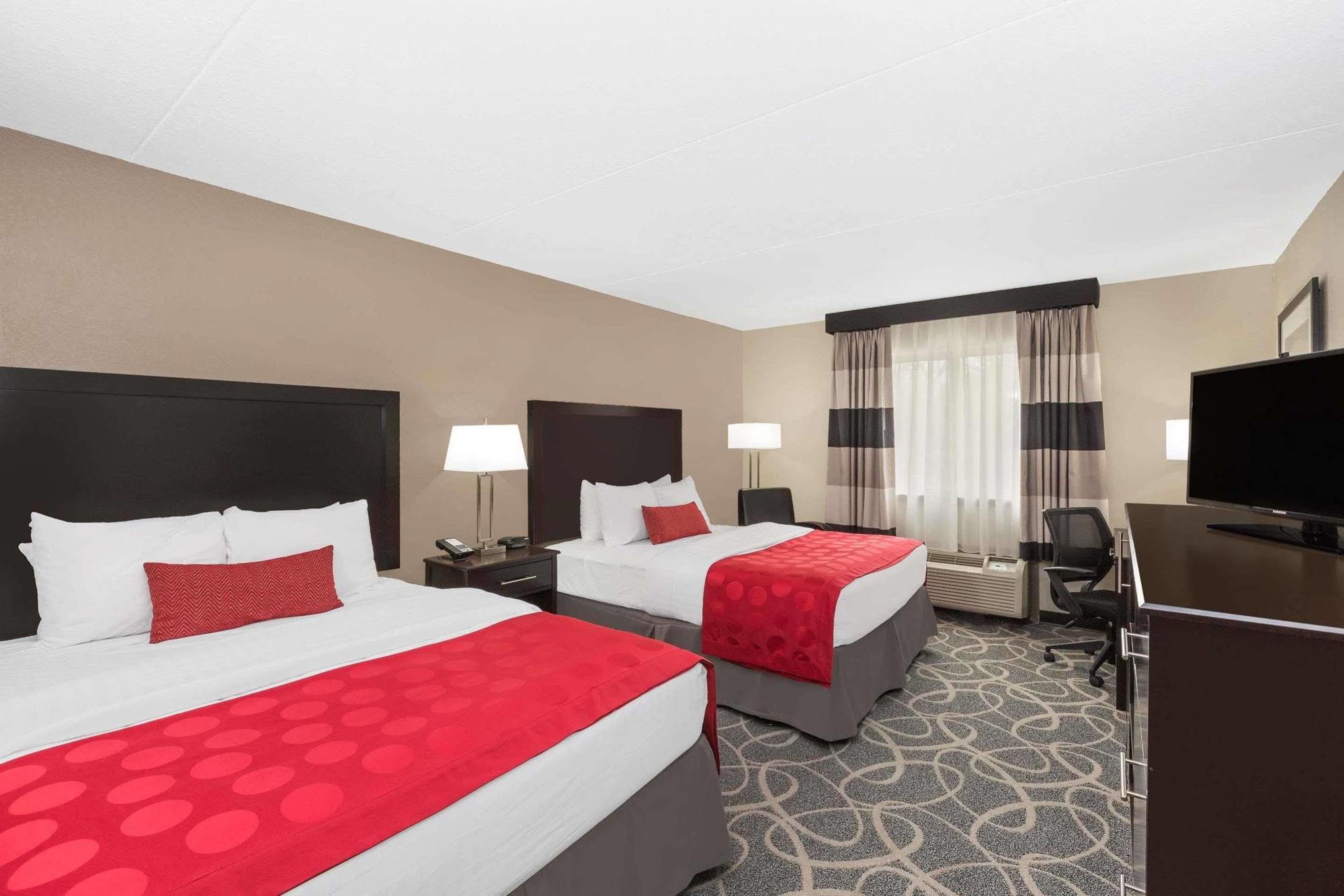 Clarion Inn Des Moines Airport Екстер'єр фото